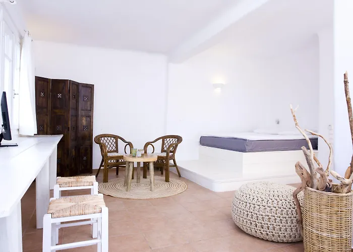 Hotel apartamentowy Yakinthos Panormos (Mykonos)