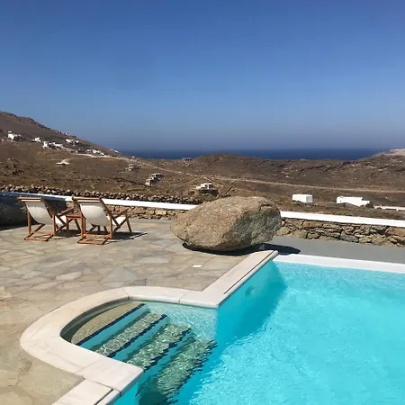 Yakinthos Lägenhetshotell 4*