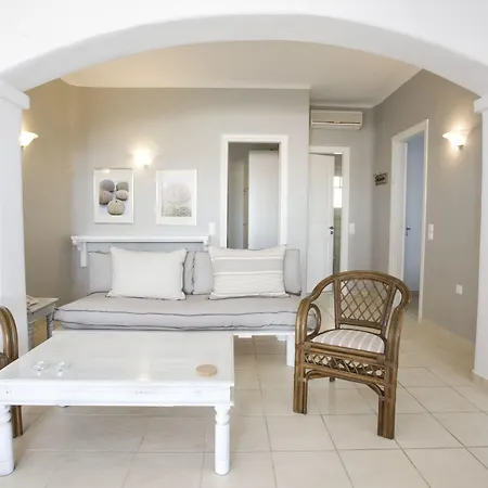 Apart-hotel Yakinthos