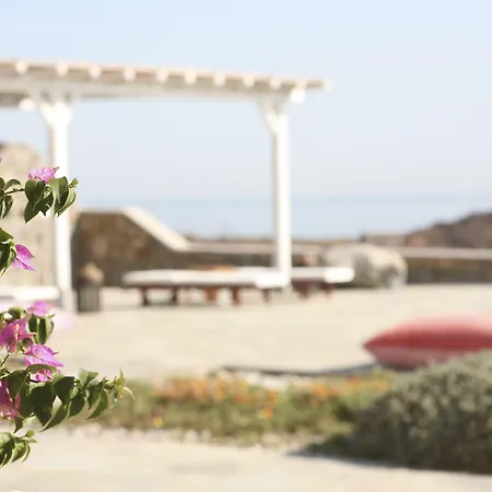 Apart-hotel Yakinthos