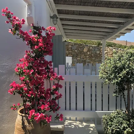 Ξενοδοχείο με διαμερίσματα Yakinthos