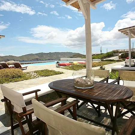 Yakinthos 4*
