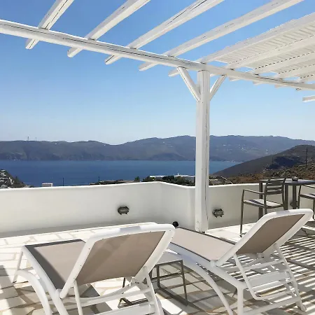 Aparthotel Yakinthos 4*