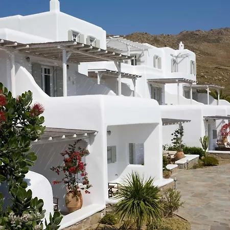Yakinthos Aparthotel