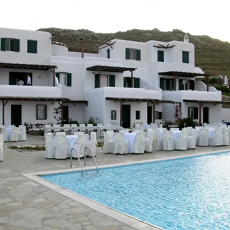 Ξενοδοχείο με διαμερίσματα Yakinthos 4*