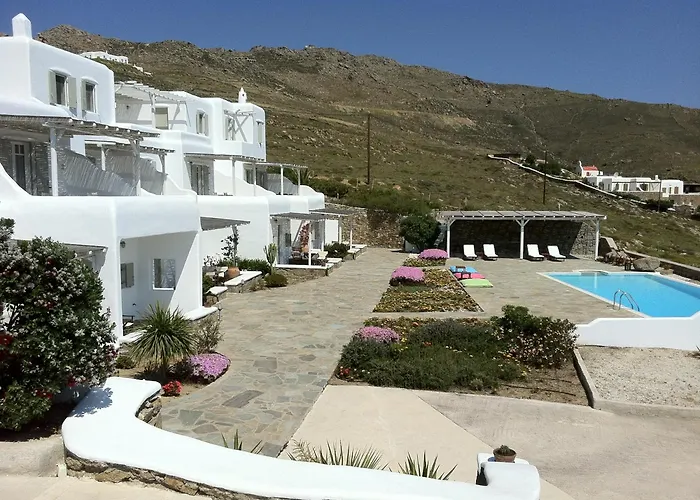 Lägenhetshotell Yakinthos 4*