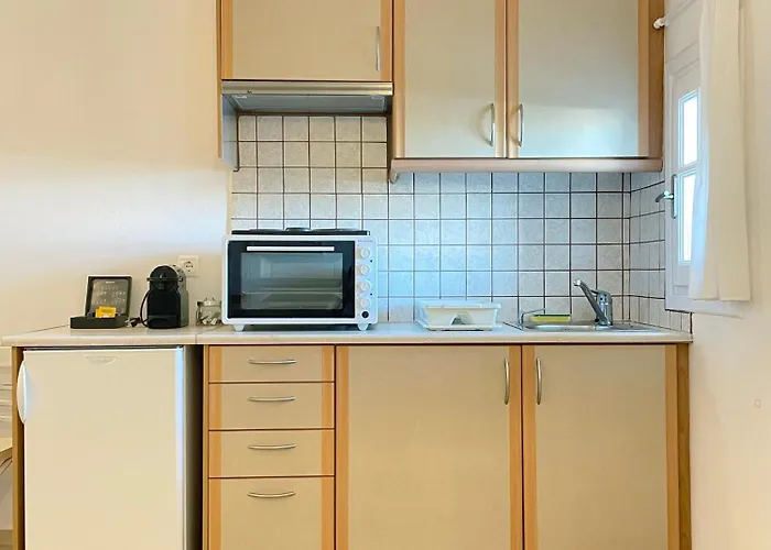 Yakinthos Lägenhetshotell 4*