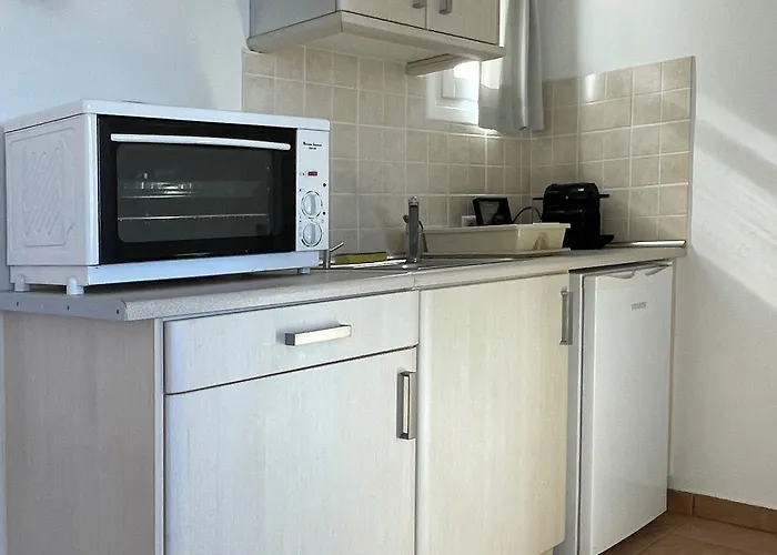 Lägenhetshotell Yakinthos 4*