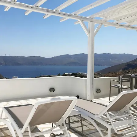 Yakinthos Aparthotel