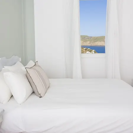 Yakinthos アパートホテル