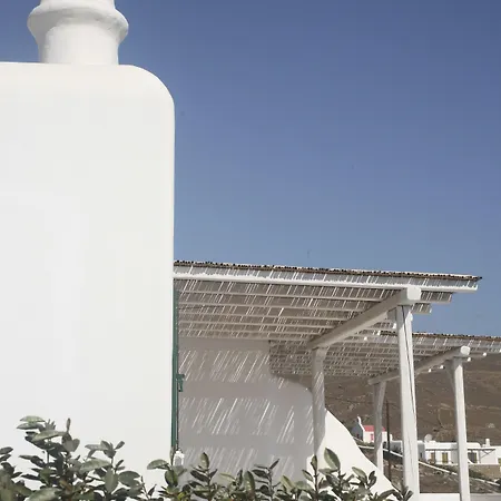 アパートホテル Yakinthos 4*