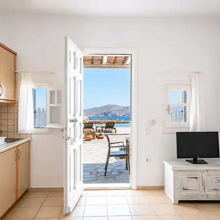 Ξενοδοχείο με διαμερίσματα Yakinthos Πάνορμος Μυκόνου