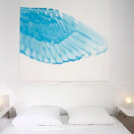 Aparthotel Yakinthos