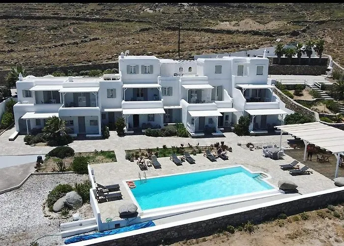 Yakinthos Aparthotel