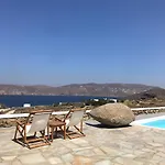 Yakinthos Apart Otel 4*