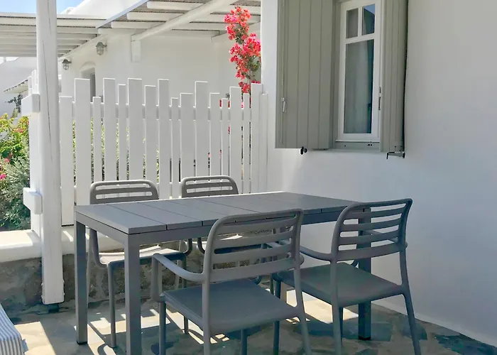 Yakinthos Aparthotel Panormos (Mykonos)