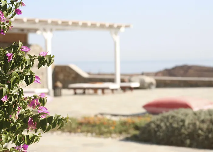 Aparthotel Yakinthos